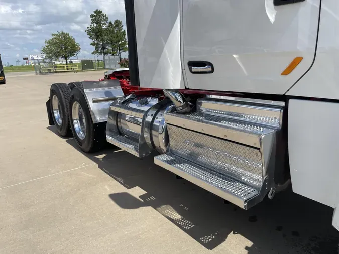 2022 Peterbilt 567
