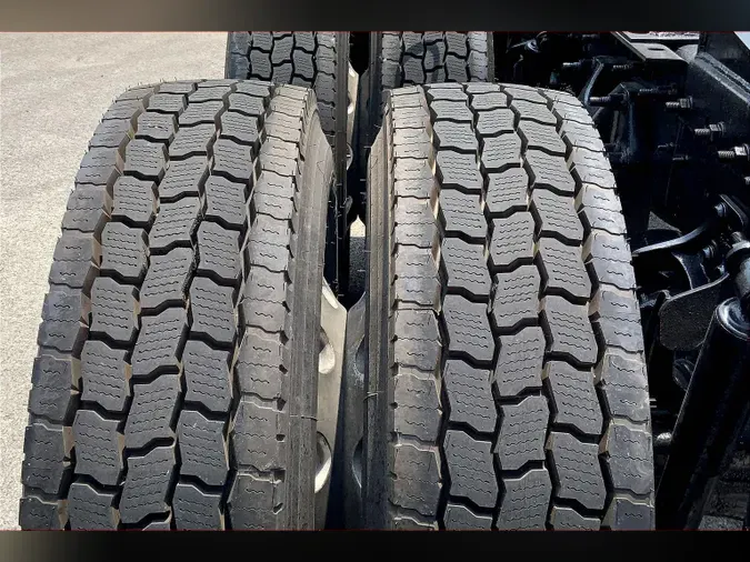 2019 INT LT625 6x4