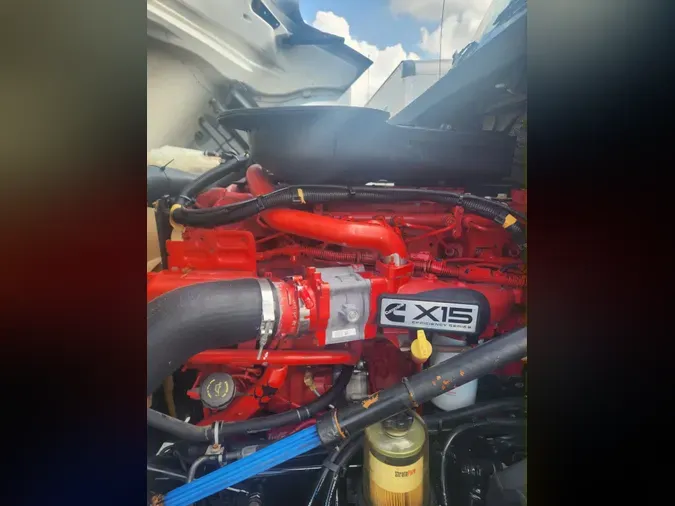 2019 NAVISTAR INTERNATIONAL LT625 DAYCAB T/A