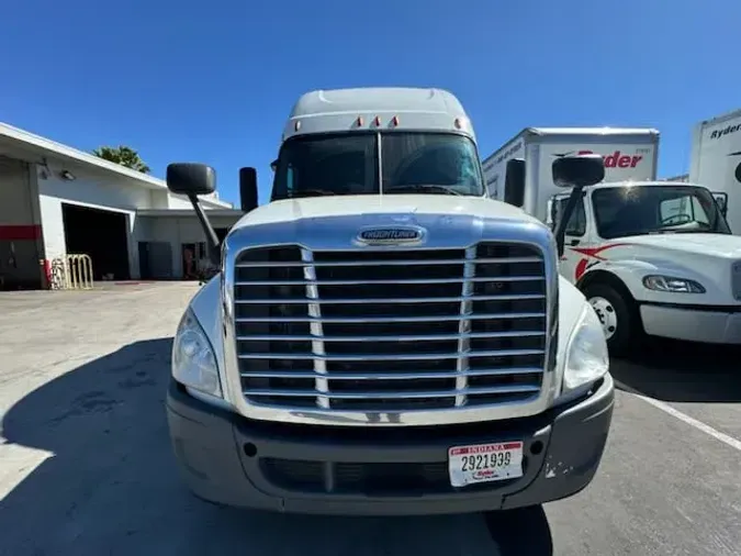 2020 FREIGHTLINER/MERCEDES CASCADIA 125