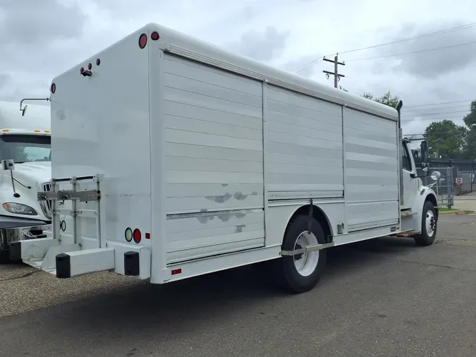 2016 FREIGHTLINER/MERCEDES M2 106