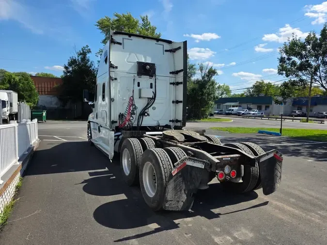 2018 FREIGHTLINER/MERCEDES CASCADIA 125