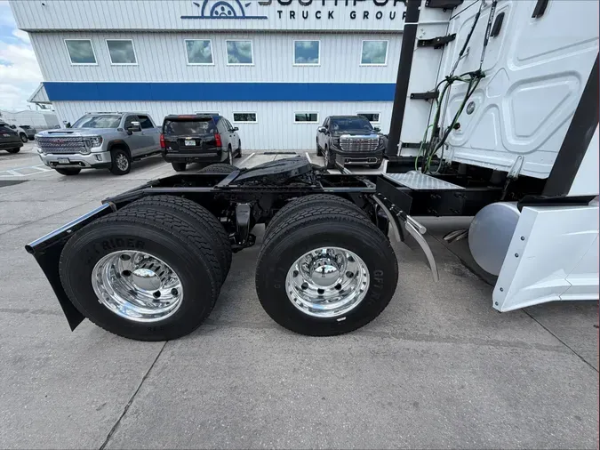 2022 Freightliner PT126SLP