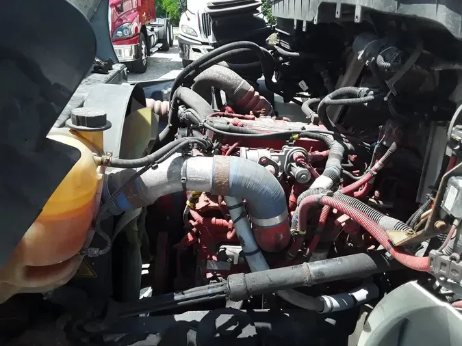 2020 NAVISTAR INTERNATIONAL MV607 (4X2)