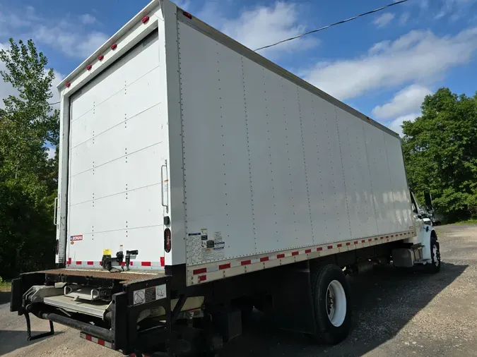 2017 FREIGHTLINER/MERCEDES M2 106