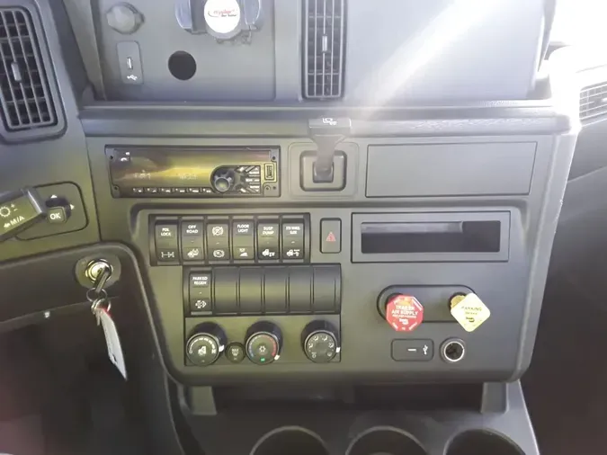 2019 NAVISTAR INTERNATIONAL LT625 DAYCAB T/A698fd16bb731e9f01956d154fdd5c45d