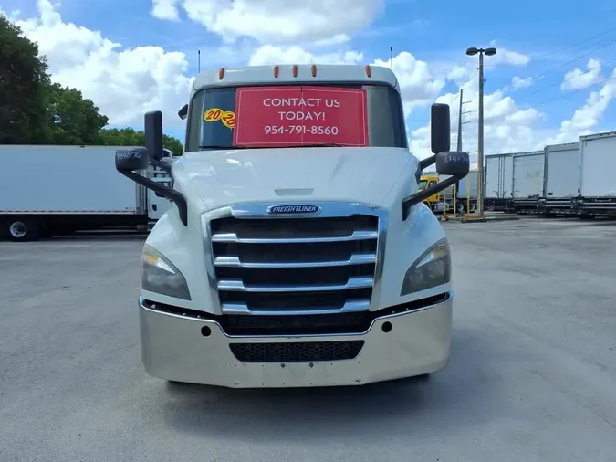 2020 FREIGHTLINER NEW CASCADIA 116