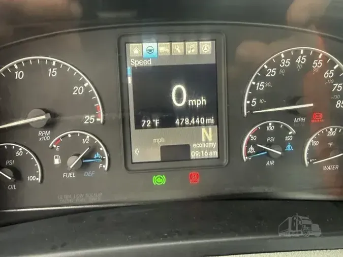 2021 FREIGHTLINER CASCADIA 116