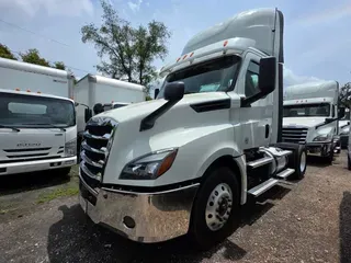2019 FREIGHTLINER NEW CASCADIA 126
