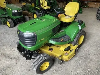 2015 John Deere X730