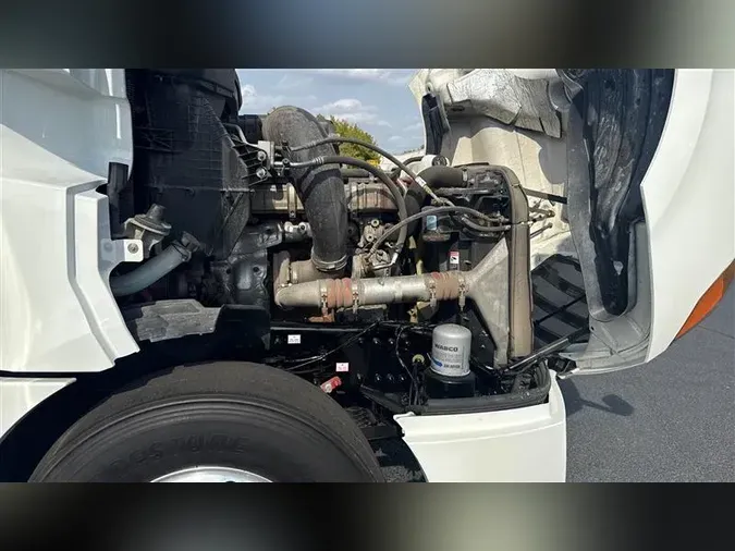 2021 FREIGHTLINER CA126