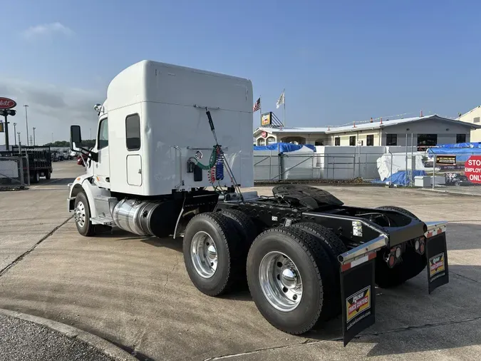 2020 Peterbilt 567