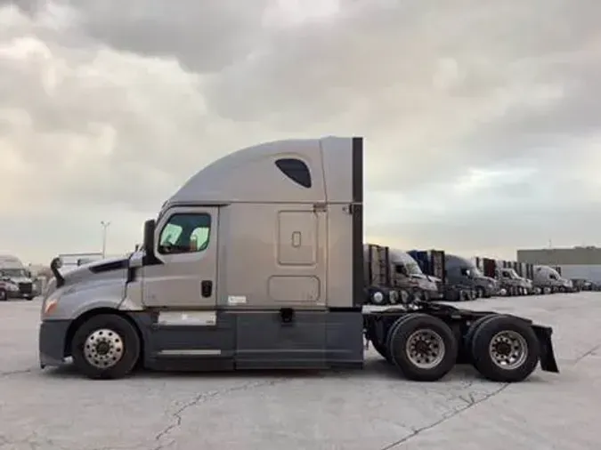 2020 Freightliner Cascadia