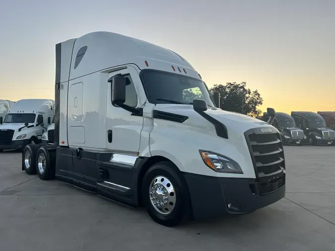 2021 Freightliner Cascadia
