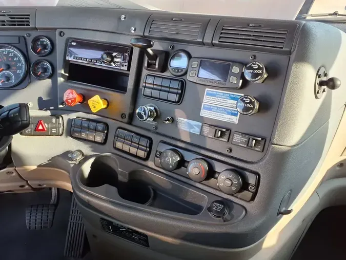 2020 FREIGHTLINER CASCADIA 125