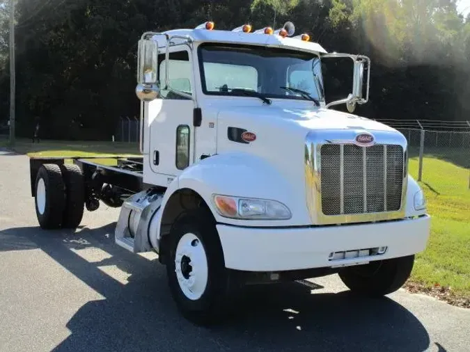 2018 Peterbilt 337