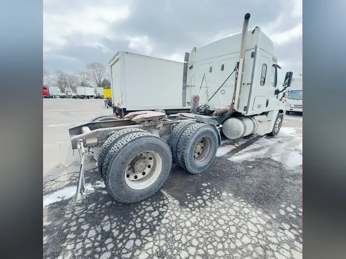 2019 FREIGHTLINER/MERCEDES CASCADIA 125