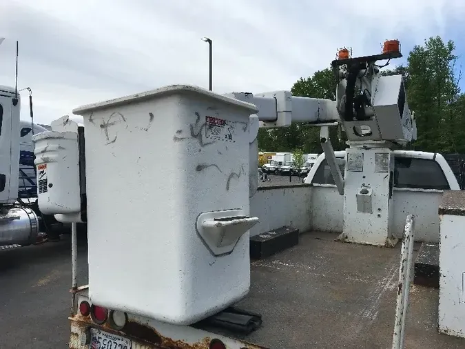 2008 STERLING TRUCK CORP BULLET