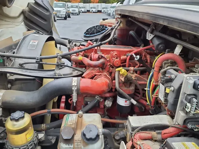 2019 FREIGHTLINER/MERCEDES M2 10669a74d4c7036aa1f8b44d592ccef0c06