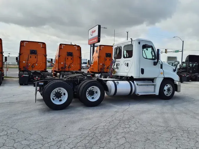 2020 FREIGHTLINER CASCADIA 125