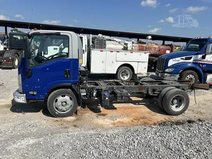 2019 ISUZU NRR