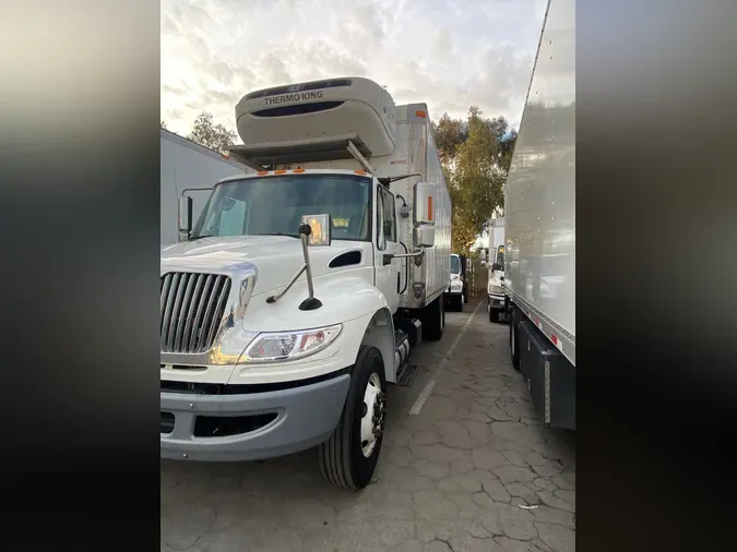2017 NAVISTAR INTERNATIONAL 4300
