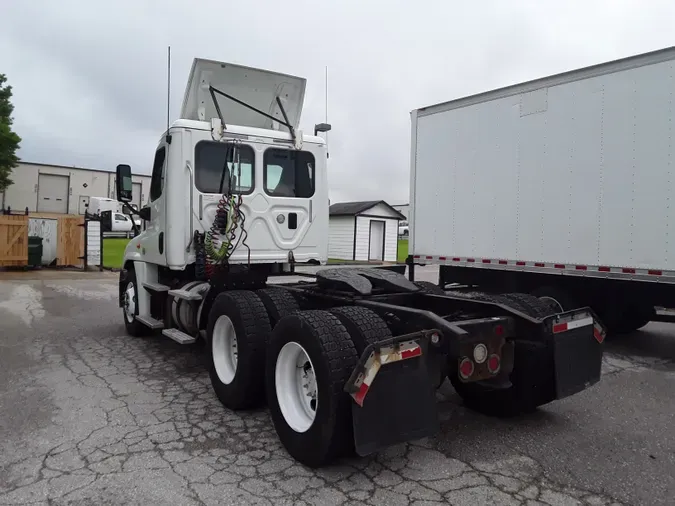 2016 FREIGHTLINER/MERCEDES CASCADIA 125