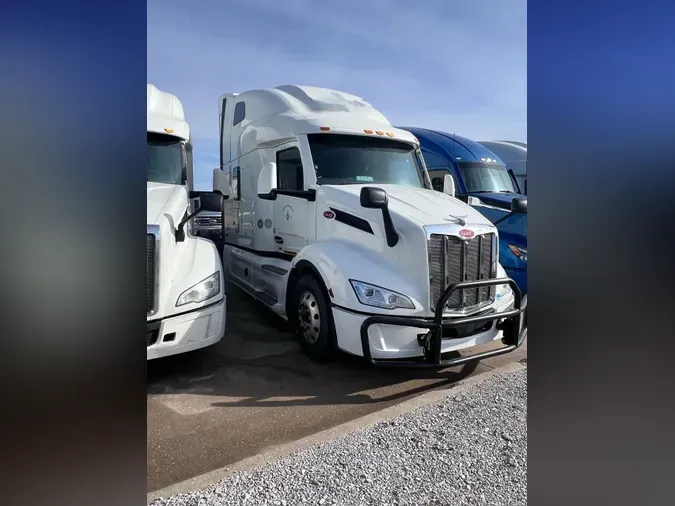2023 PETERBILT 579