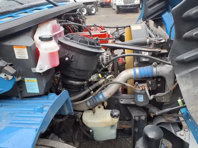 2018 FREIGHTLINER/MERCEDES M2 106