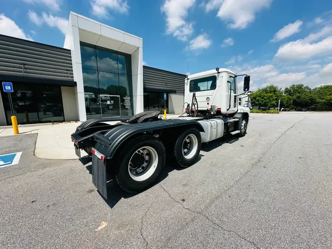 2020 Mack ANTHEM 64T