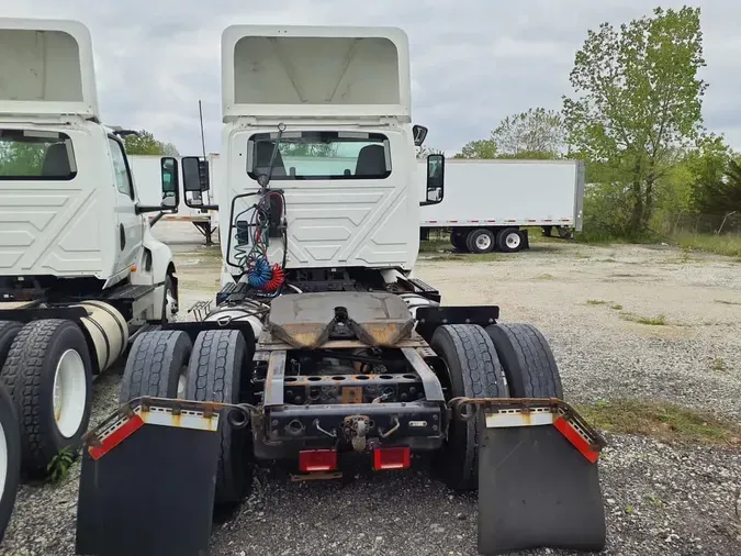 2019 NAVISTAR INTERNATIONAL RH613 DAYCAB S/A69be57c71d52f736d7809cdc9f6cbe8a