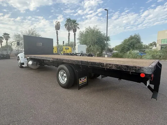 2019 Peterbilt 337