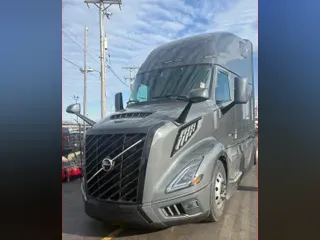 2027 VOLVO TRUCK VNL64TV04