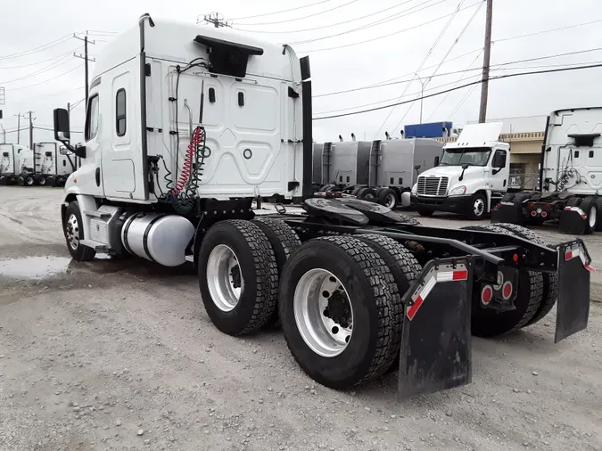 2019 FREIGHTLINER/MERCEDES CASCADIA 113