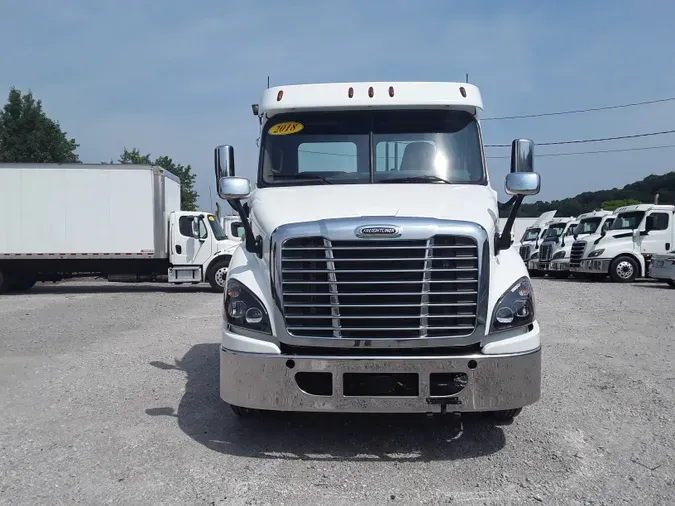 2018 FREIGHTLINER/MERCEDES CASCADIA 113