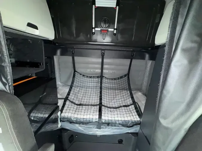 2022 FREIGHTLINER Cascadia 126