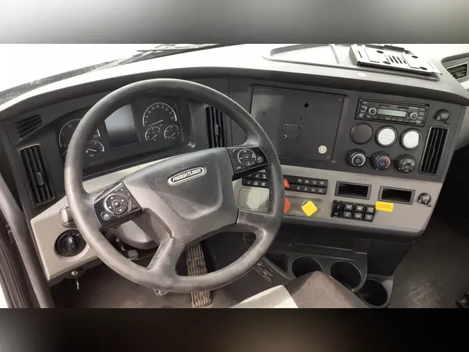 2019 Freightliner Cascadia 126