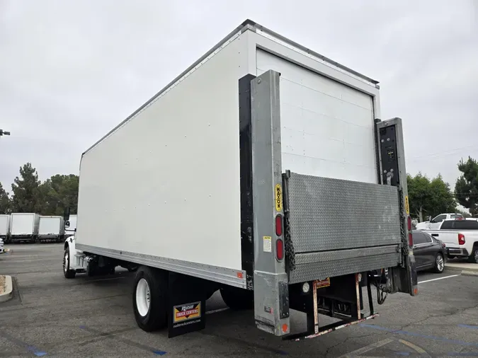 2018 Freightliner Business Class M2 106
