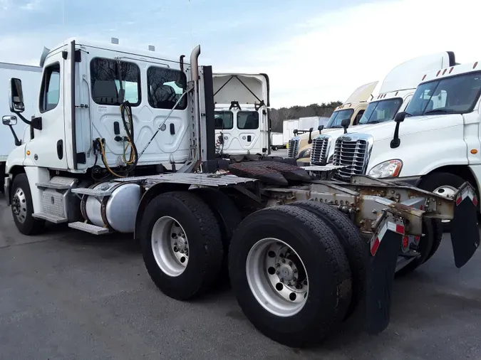 2019 FREIGHTLINER/MERCEDES CASCADIA 125