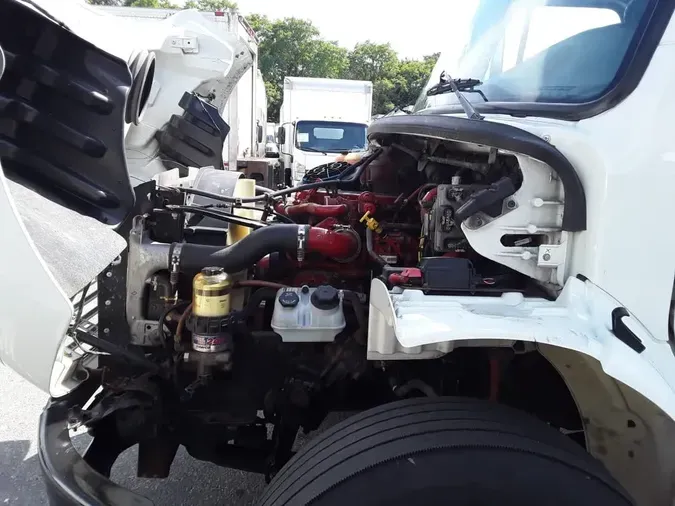2019 FREIGHTLINER M2 106