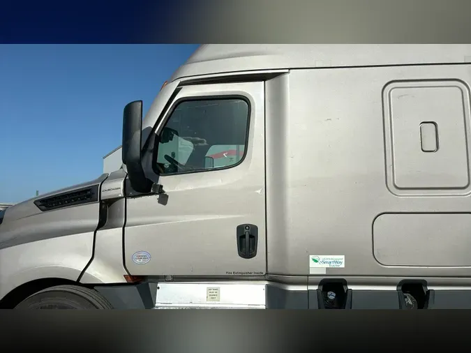 2023 Freightliner Cascadia