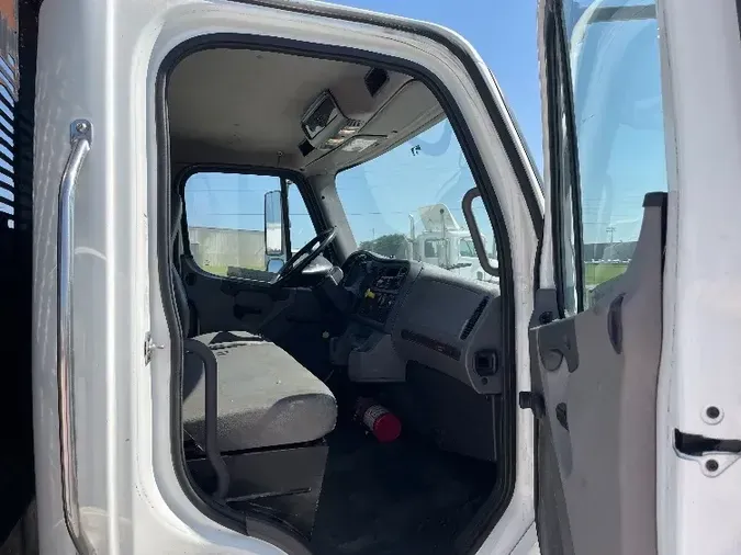2018 FREIGHTLINER M2