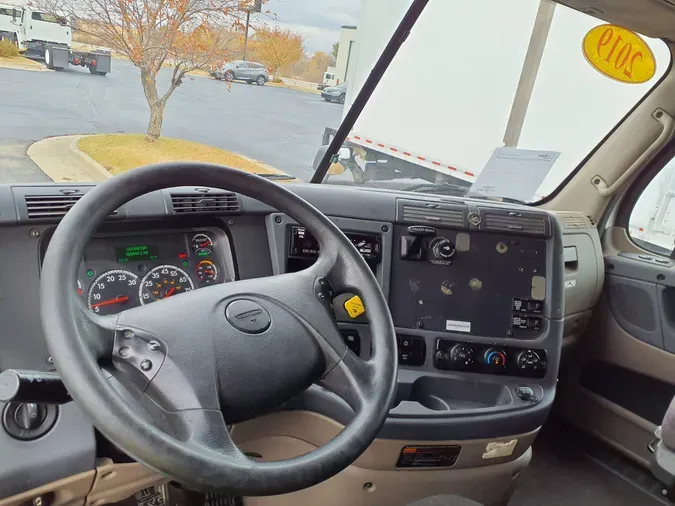 2019 FREIGHTLINER/MERCEDES CASCADIA 125