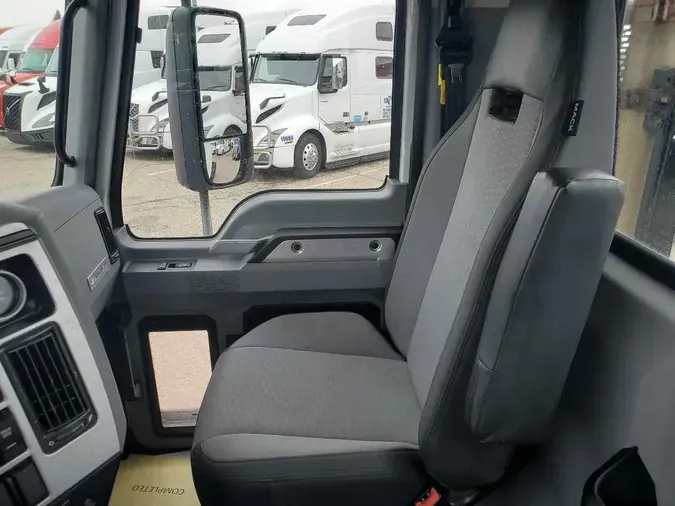 2019 MACK AN64T