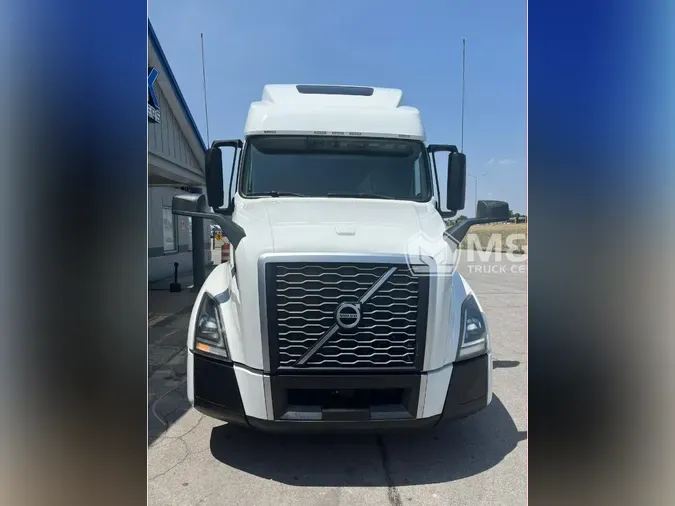 2020 VOLVO VNL64T860