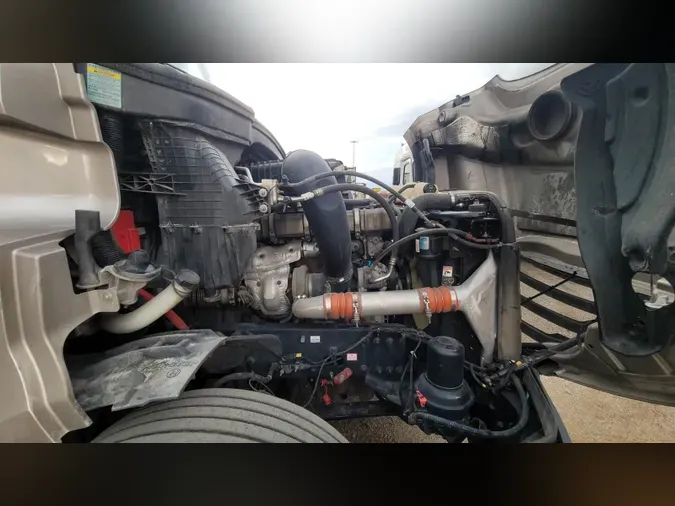 2021 Freightliner Cascadia 126