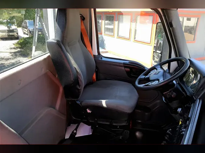 2019 INT LT625 6x4
