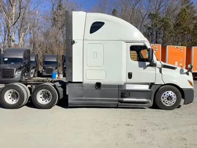 2021 Freightliner Cascadia