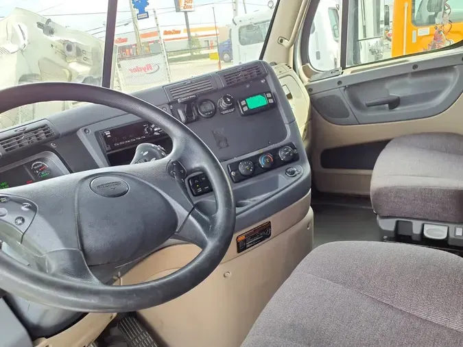 2020 FREIGHTLINER/MERCEDES CASCADIA 12569e1e86f9136b5102610e15c8da60509