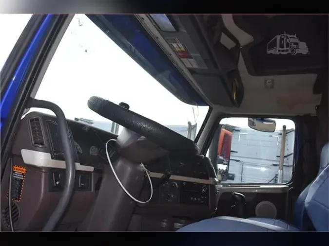 2016 VOLVO VNL64T670